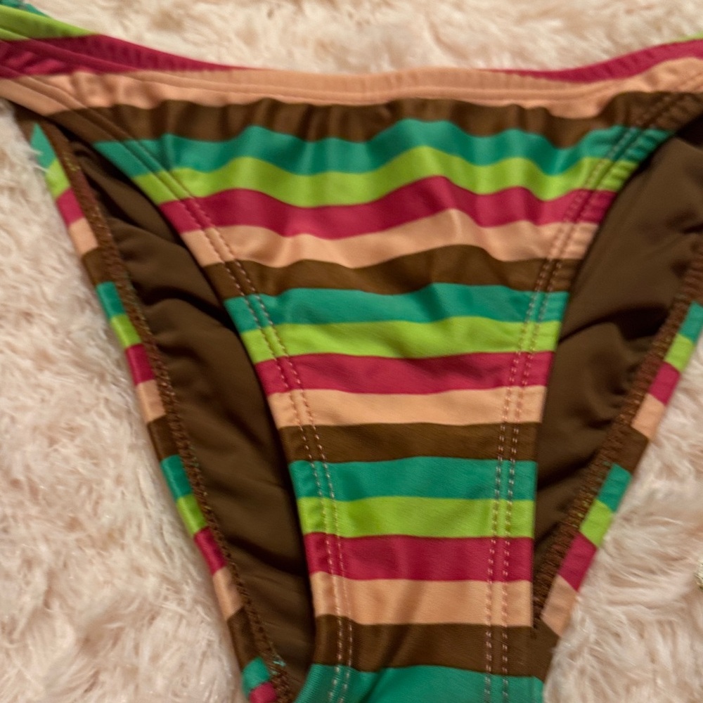 VIX Striped Multicolor Bikini - Picture 6 of 11